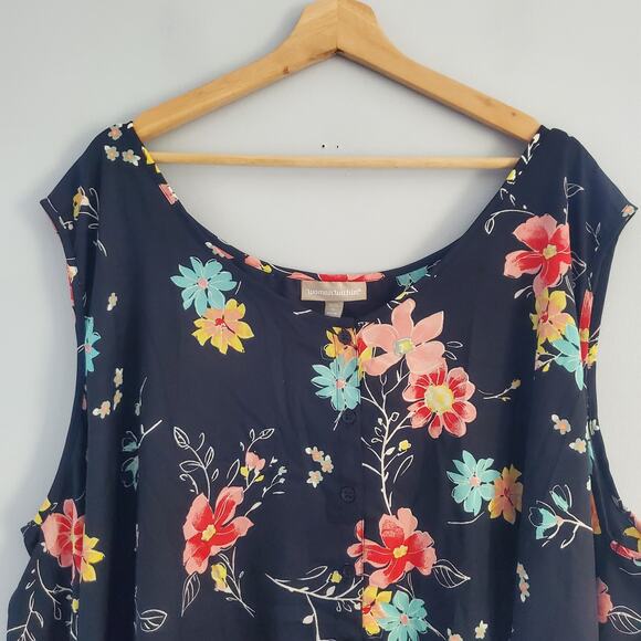 Woman Within Sleeveless Floral Button Down Shirt Top 4X - Picture 3 of 8